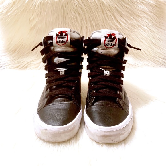 ❗️SOLD❗️adidas Limited Edition Leather High Tops - Picture 2 of 8